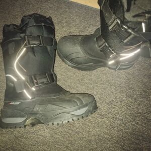 Black Winter Snow Boots